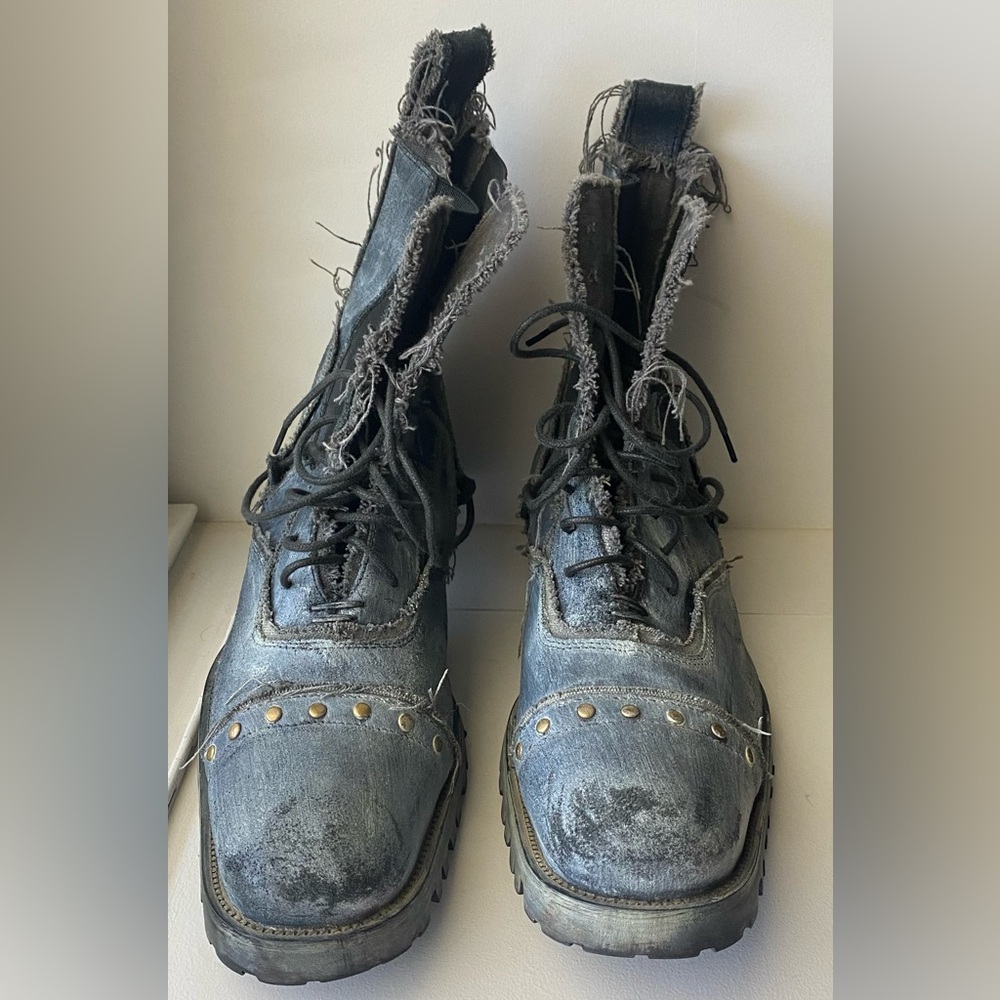 Jean boots